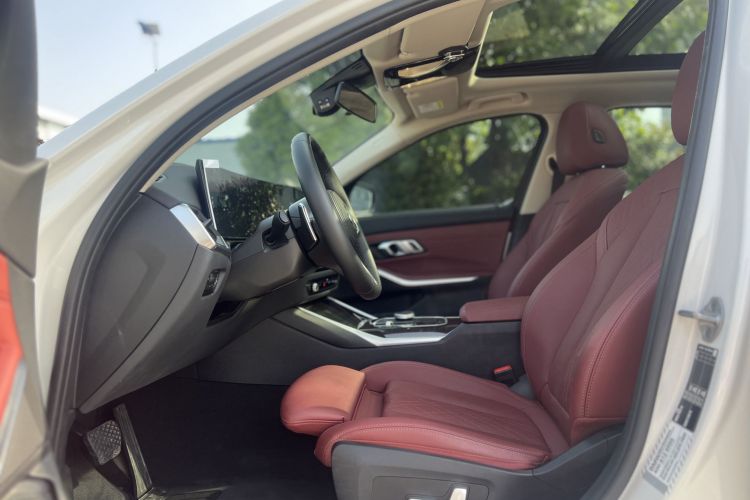 BMW 3 Series 2023 car image #10