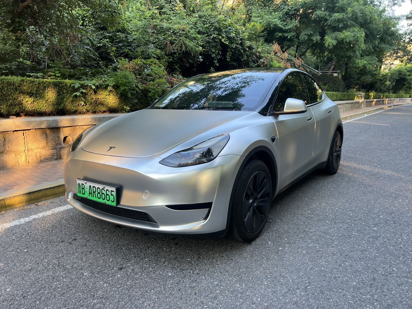Tesla Model Y 2024 Tesla Model Y 2024 car image
