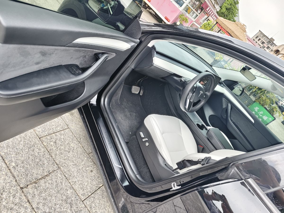 Tesla Model Y 2021 #6 Tesla Model Y 2021 car image #6