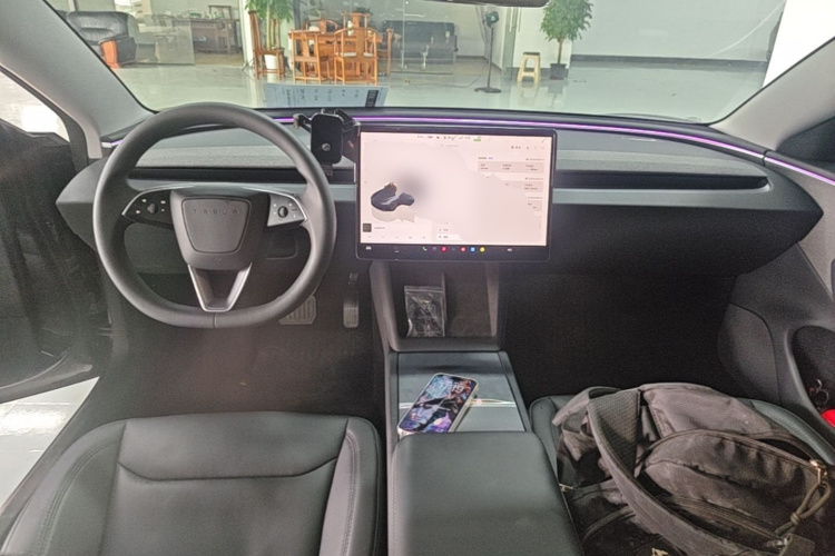 Tesla Model 3 2024 #10 Tesla Model 3 2024 car image #10