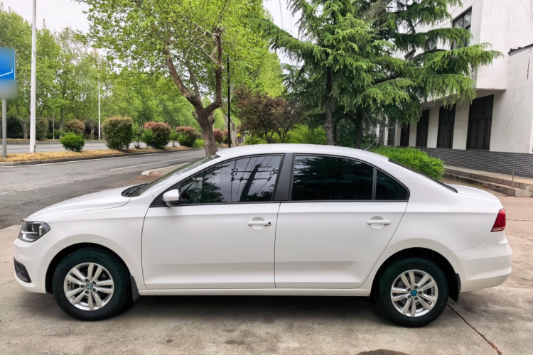 Volkswagen Santana 2019 car image #9