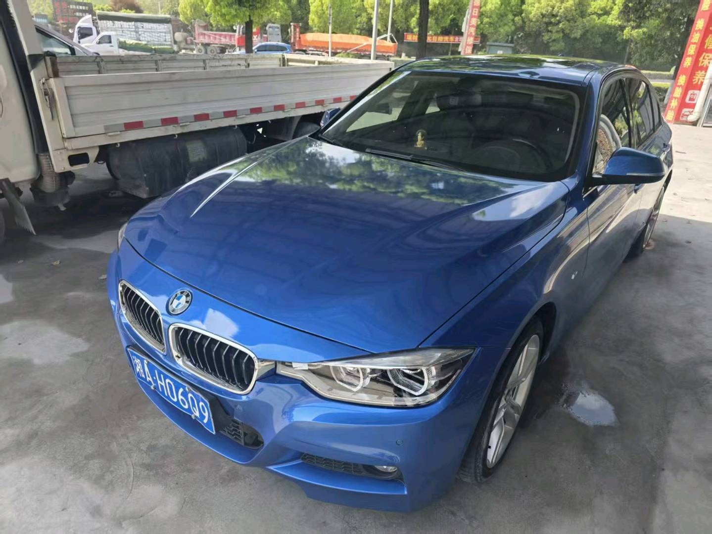 BMW 3 Series 2018 BMW 3 Series 2018 car image