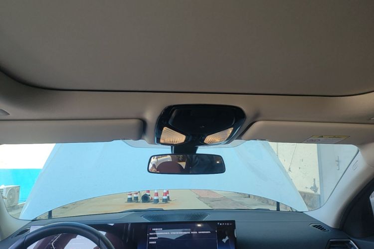 BMW 3 Series 2024 #20 BMW 3 Series 2024 car image #20