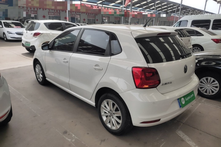 Volkswagen Polo 2016 car image #7