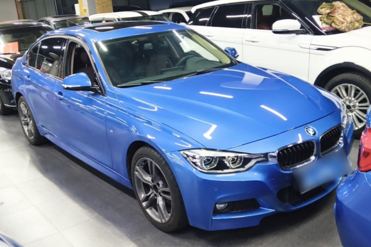 BMW 3 Series 2019 car image #6