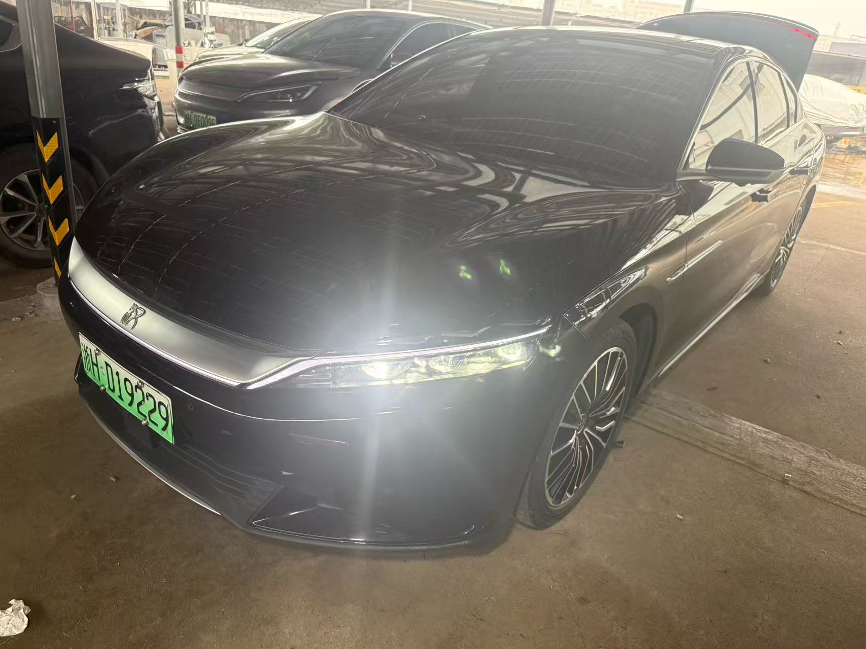 BYD Han 2023 BYD Han 2023 car image
