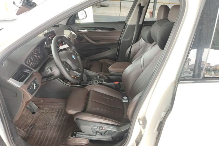 BMW X1 2018 #15 BMW X1 2018 car image #15