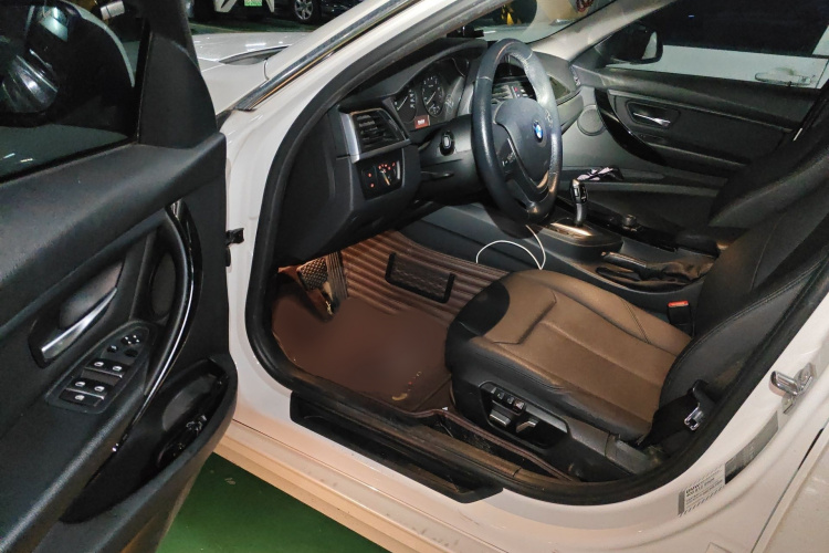 BMW 3 Series 2017 #13 BMW 3 Series 2017 car image #13