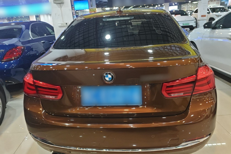 BMW 3 Series 2017 #6 BMW 3 Series 2017 car image #6