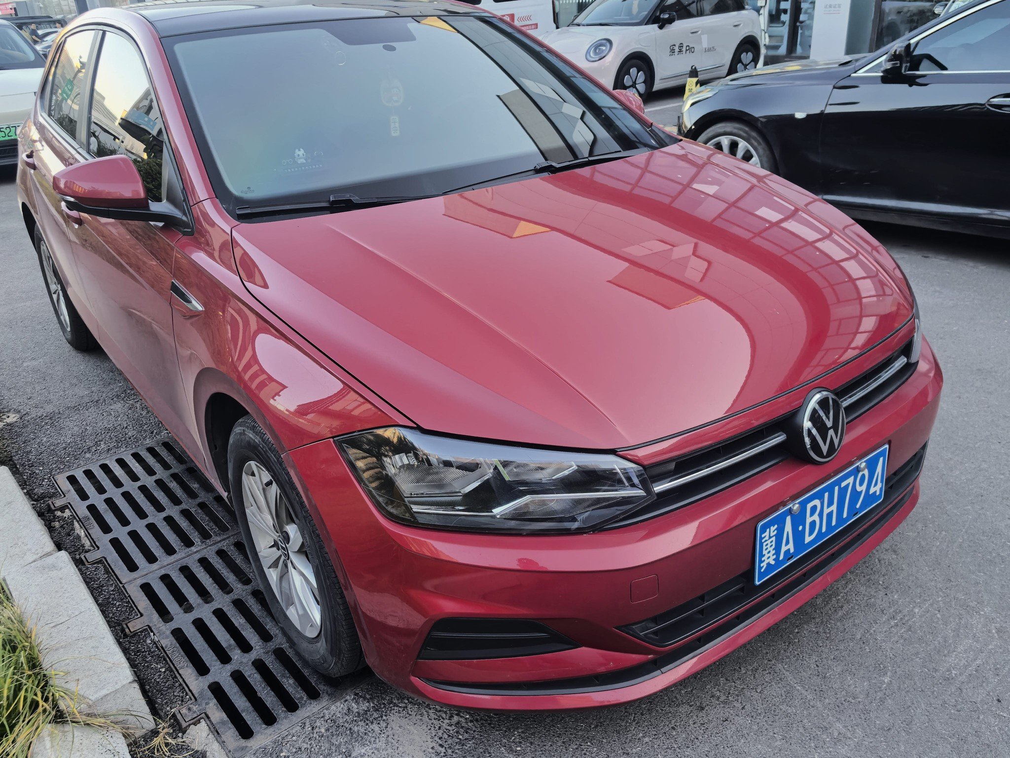 Volkswagen Polo 2021 car image #3