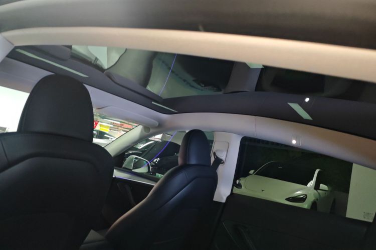 Tesla Model Y 2024 #20 Tesla Model Y 2024 car image #20