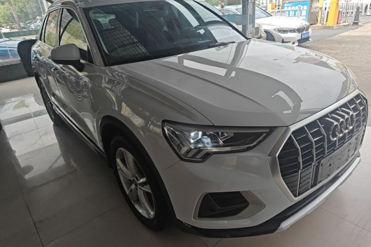 Audi Q3 2021 #4 Audi Q3 2021 car image #4