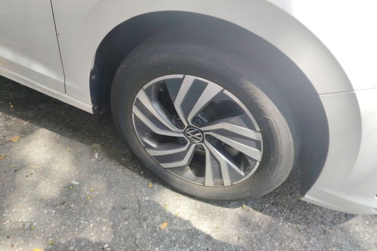 Volkswagen Bora 2024 car image #9