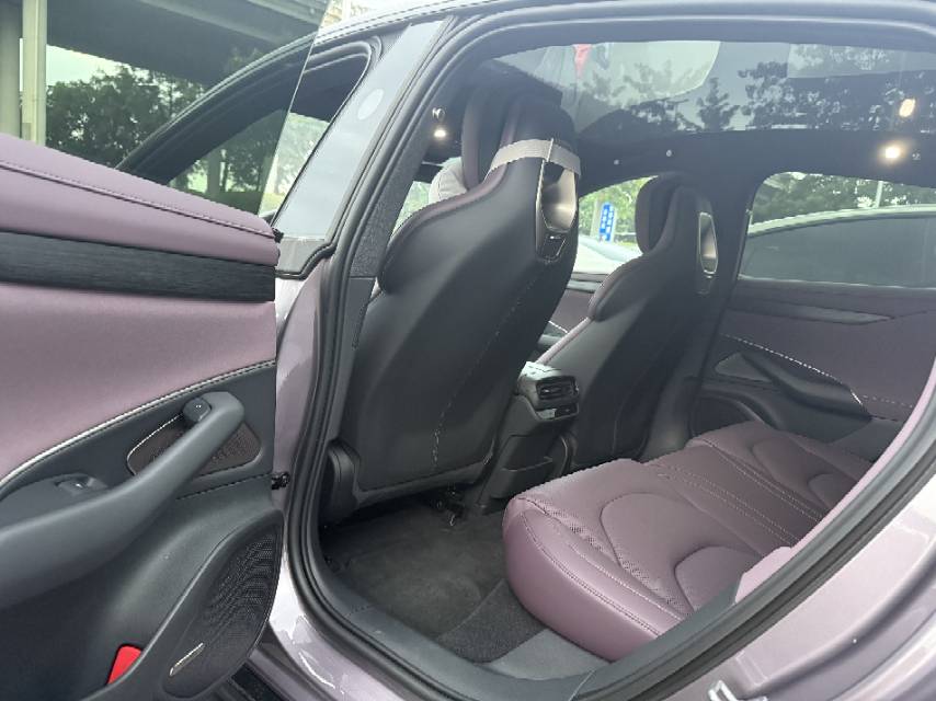 MI SU7 2025 car image #5