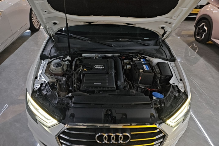 Audi A3 2019 car image #20