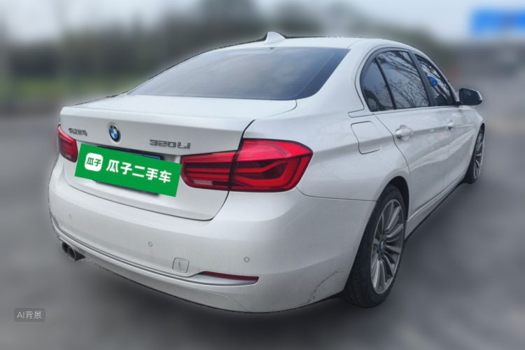 BMW 3 Series 2018 immagine di auto #7