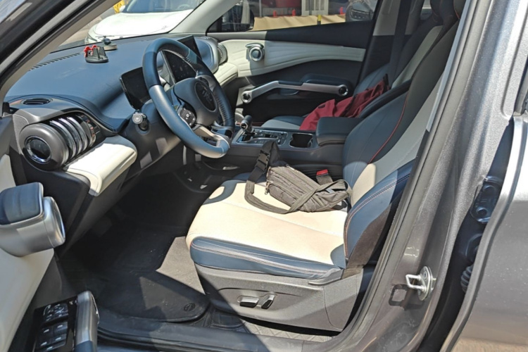 BYD Yuan Plus 2022 #15 BYD Yuan Plus 2022 car image #15