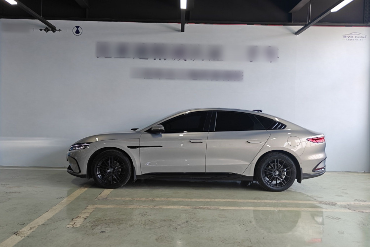 BYD Han 2025 car image #7