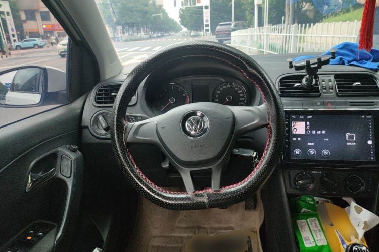 Volkswagen Polo 2017 #11 Volkswagen Polo 2017 car image #11
