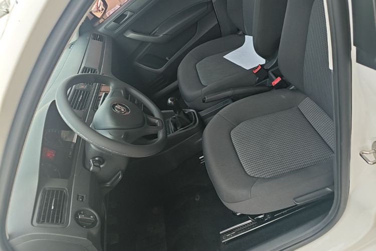 Volkswagen Santana 2019 #15 Volkswagen Santana 2019 car image #15