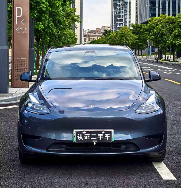 Tesla Model Y 2022 #2 Tesla Model Y 2022 car image #2