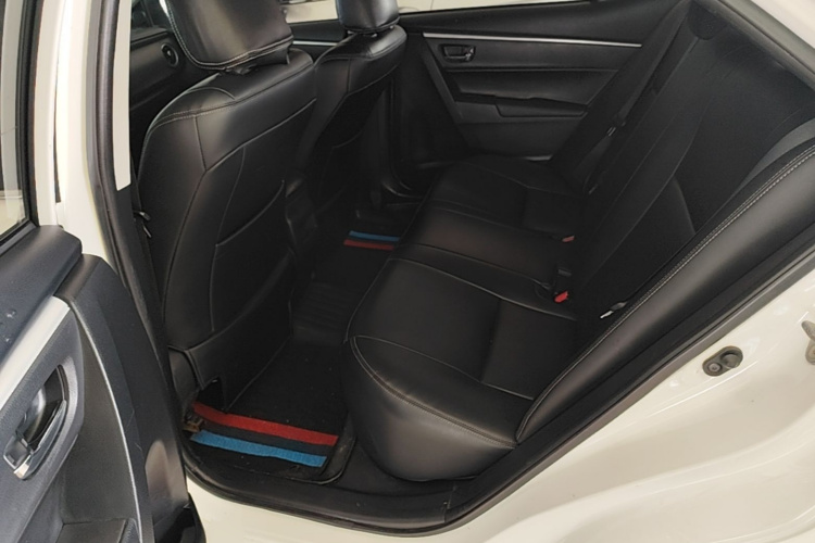 Toyota Corolla 2018 #17 Toyota Corolla 2018 car image #17