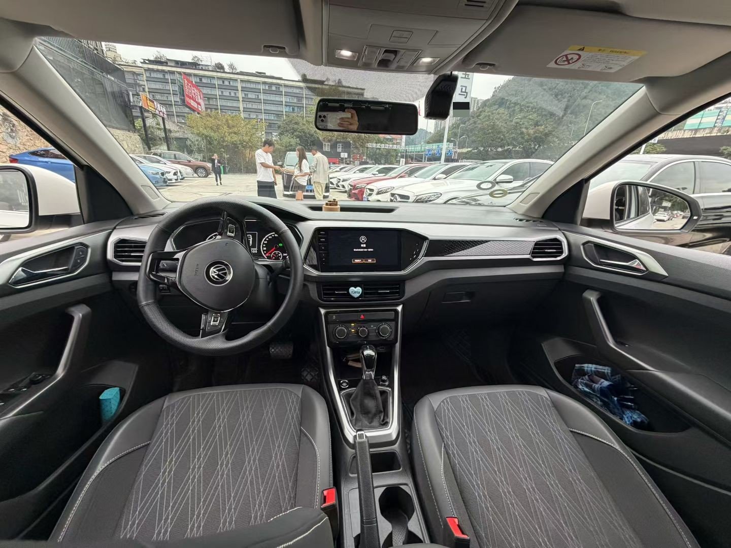Volkswagen T-Cross 2021 #2 Volkswagen T-Cross 2021 car image #2