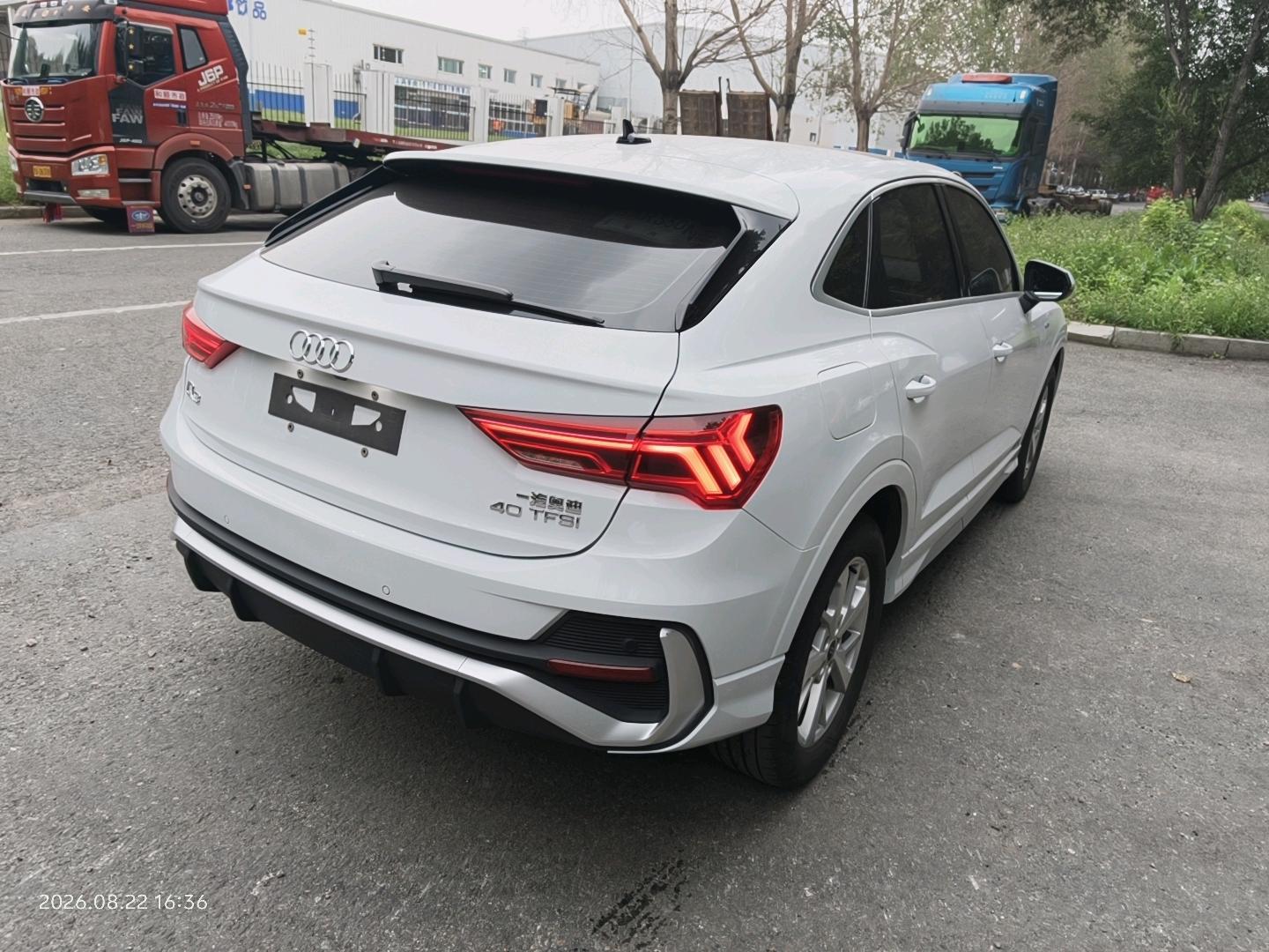 Audi Q3 Sportback 2022 #4 Audi Q3 Sportback 2022 car image #4