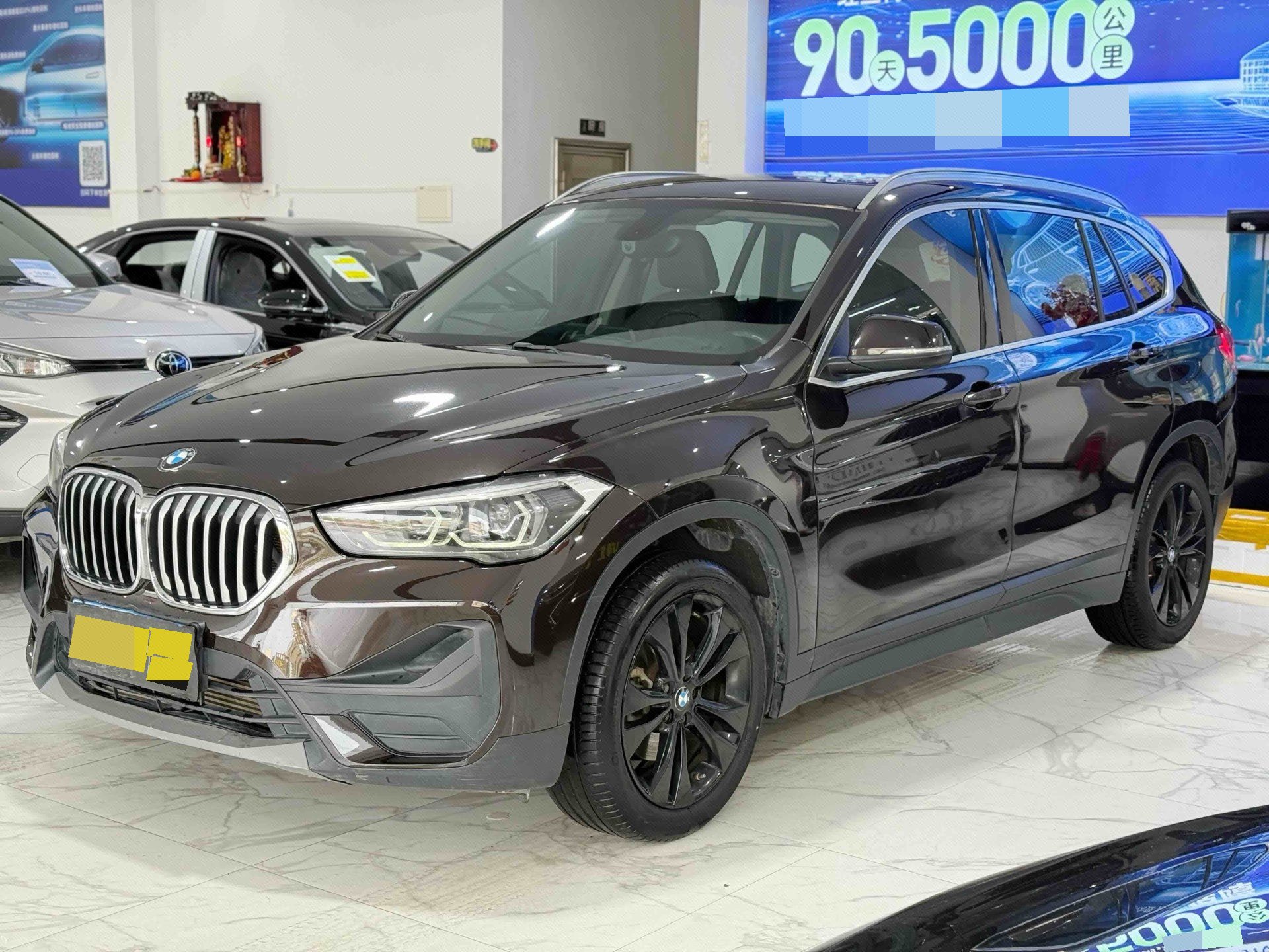 BMW X1 2021 car image 