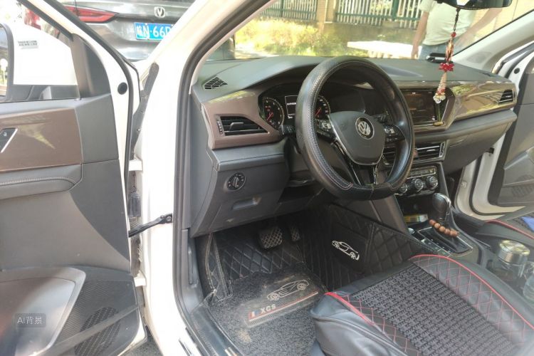 Volkswagen Tharu 2019 car image #18