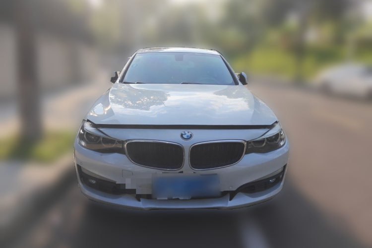 BMW 3 Series GT 2019 imagem de carro #3
