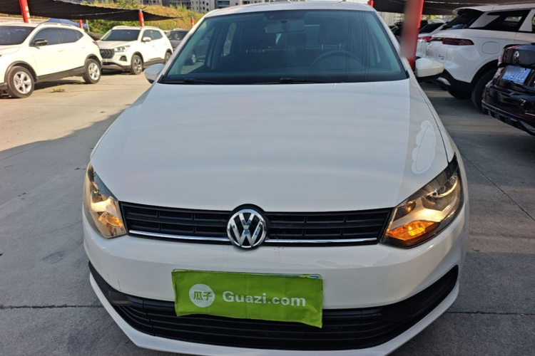 Volkswagen Polo 2017 car image #3