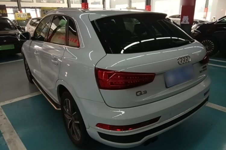 Audi Q3 2019 #5 Audi Q3 2019 car image #5