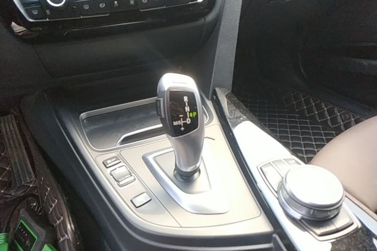 BMW 3 Series 2019 #14 BMW 3 Series 2019 immagine di auto #14