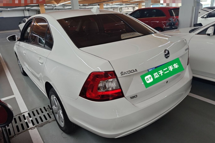 Skoda Rapid 2017 #5 Skoda Rapid 2017 car image #5