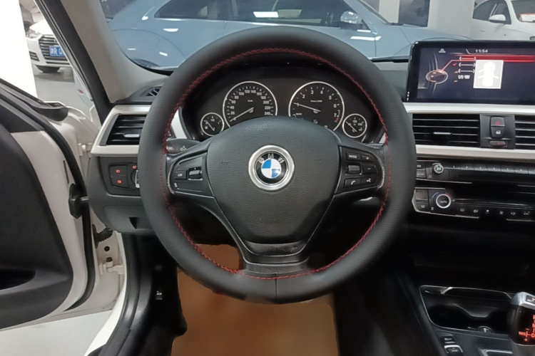 BMW 3 Series 2015 #11 BMW 3 Series 2015 car image #11