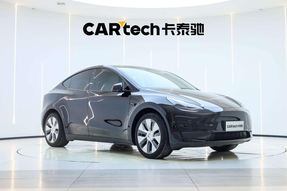 Tesla Model Y 2023 #3 Tesla Model Y 2023 car image #3