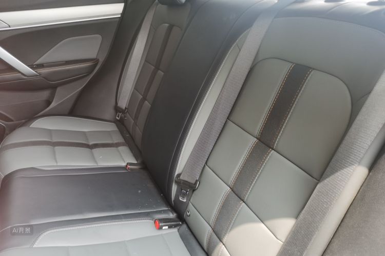 GEELY Coolray 2025 #19 GEELY Coolray 2025 car image #19