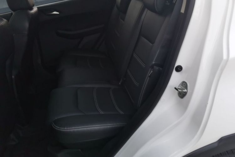 BYD Yuan New Energy 2019 #13 BYD Yuan New Energy 2019 car image #13