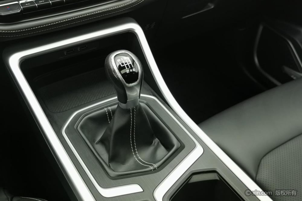 GEELY Vision X6 2020 car image #15