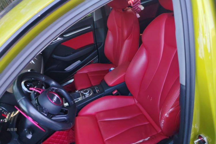 Audi A3 2018 car image #17