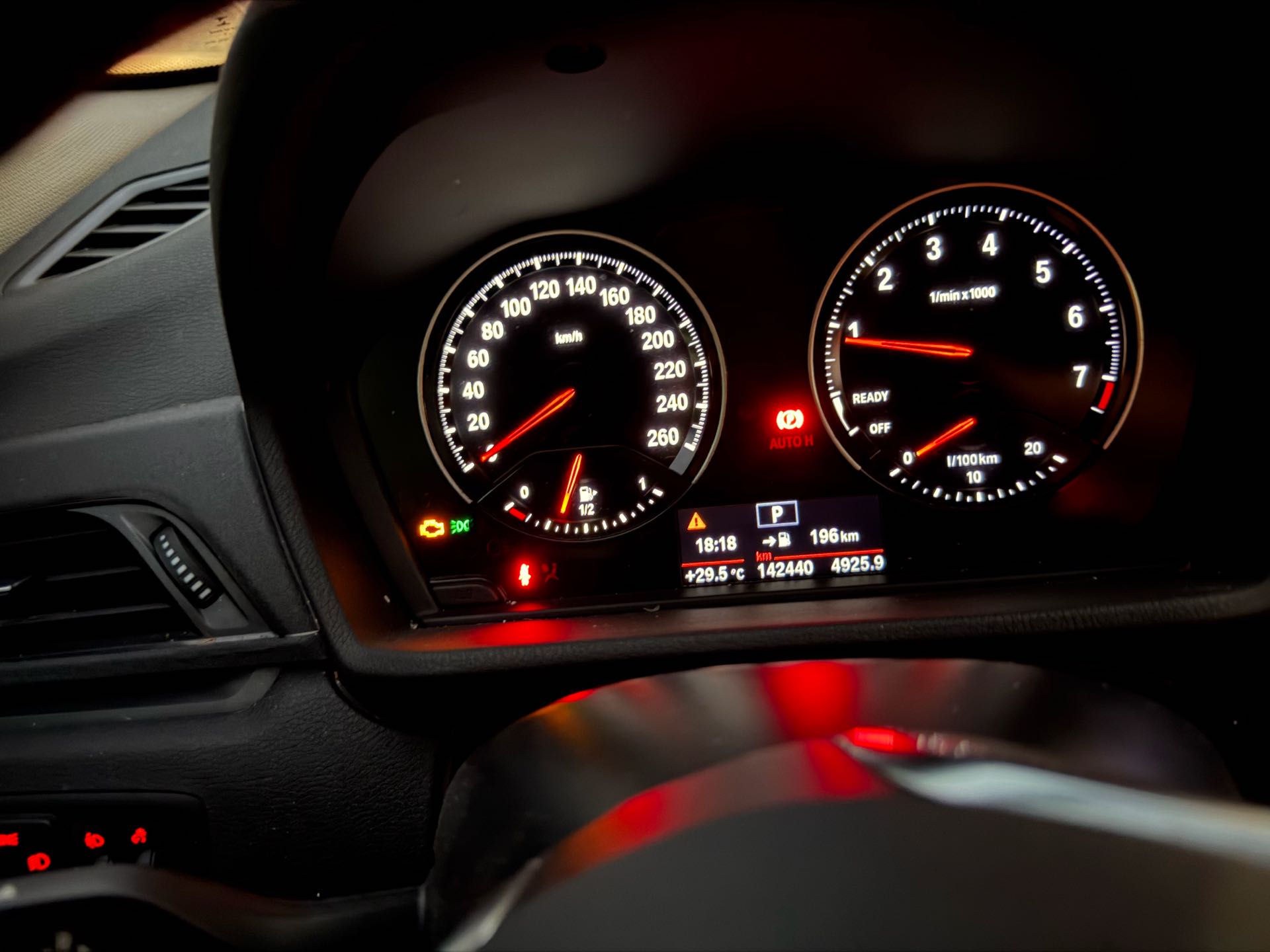 BMW X1 2018 #8 BMW X1 2018 car image #8