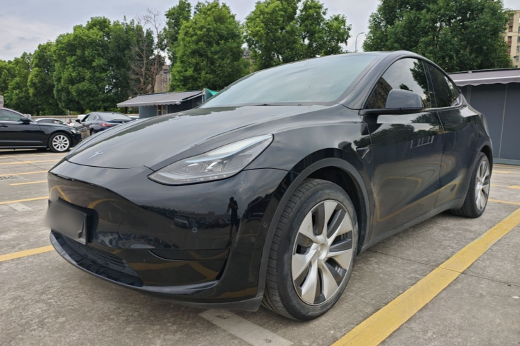 Tesla Model Y 2022 #2 Tesla Model Y 2022 car image #2