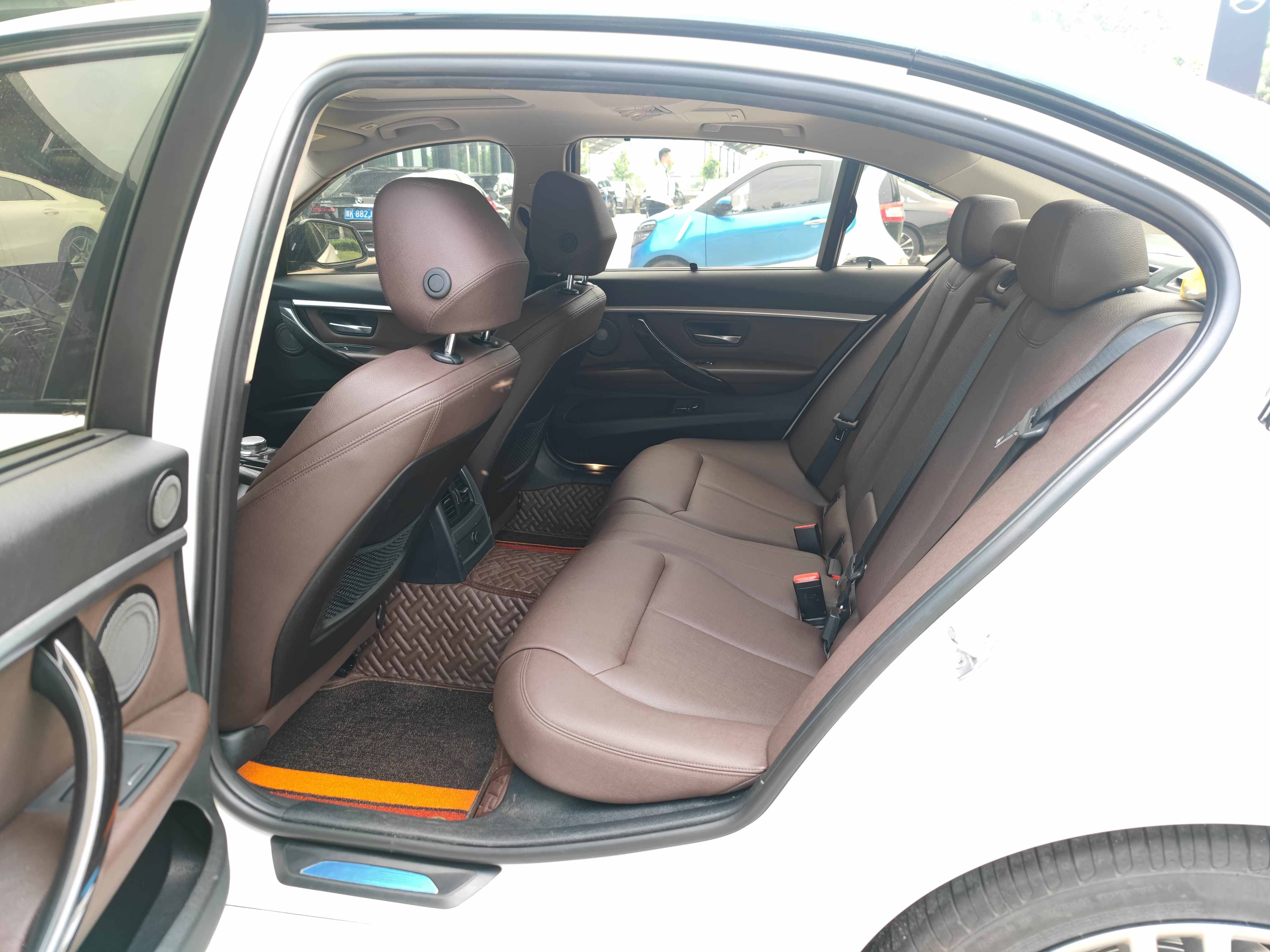 BMW 3 Series 2019 #7 BMW 3 Series 2019 car image #7