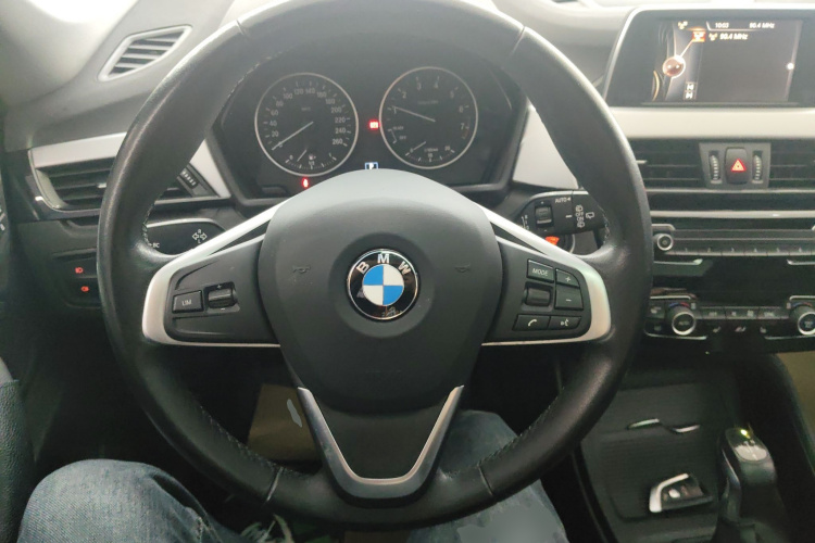 BMW X1 2017 imagen de coche #11