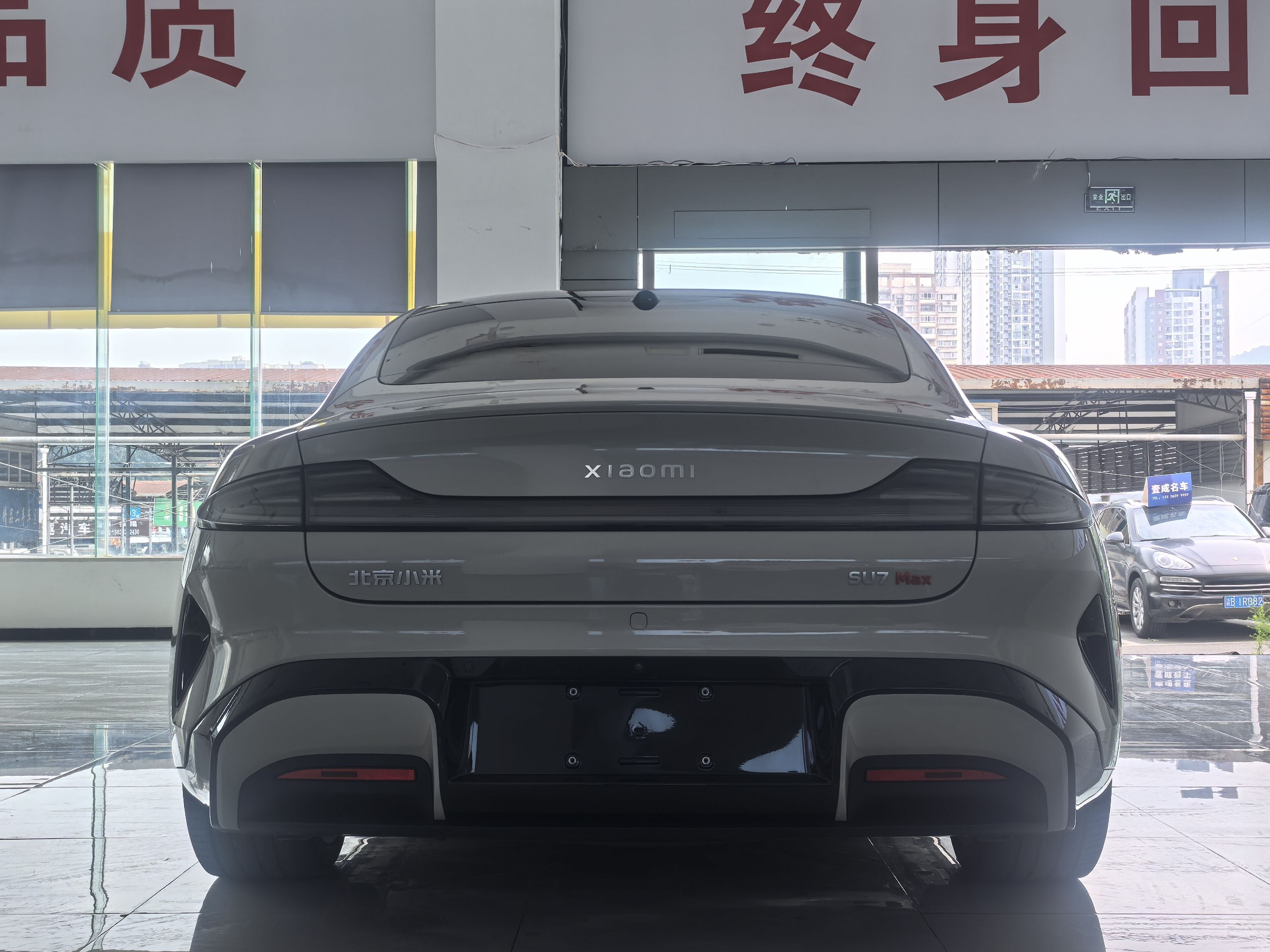 MI SU7 2024 car image #4
