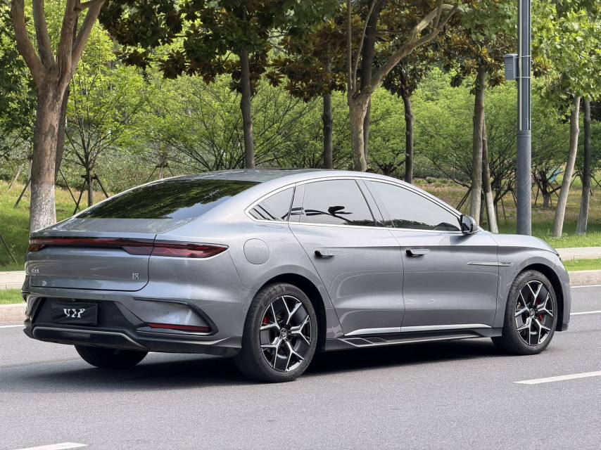 BYD Han 2022 car image #9