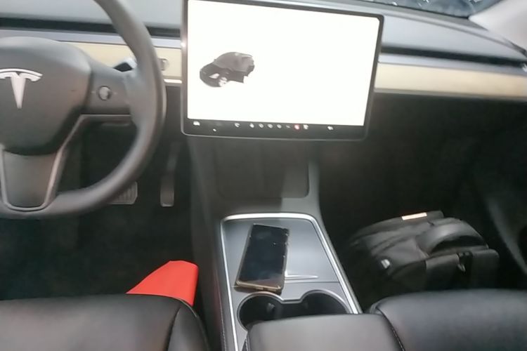 Tesla Model Y 2023 #13 Tesla Model Y 2023 car image #13