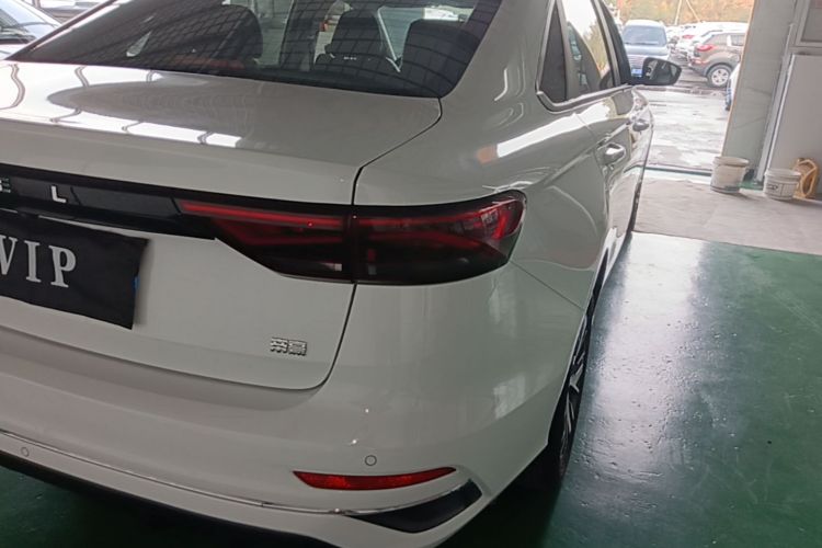 GEELY Emgrand 2022 immagine di auto #8
