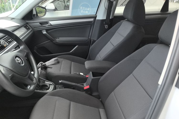 Volkswagen Bora 2022 image de voiture #15